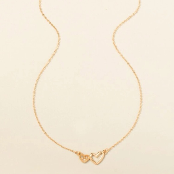 💕 Lovely Metallic Rhinestones Dainty Double Hearts Necklace 💕 - Picture 4 of 4